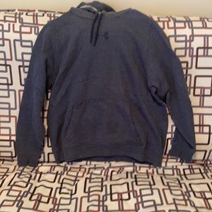 Men’s XL Under Armour sweatshirt.